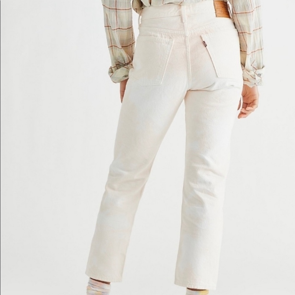 Levi’s Wedgie Straight Jeans 28X28, pale peach/white Tie Dye No tags not worn